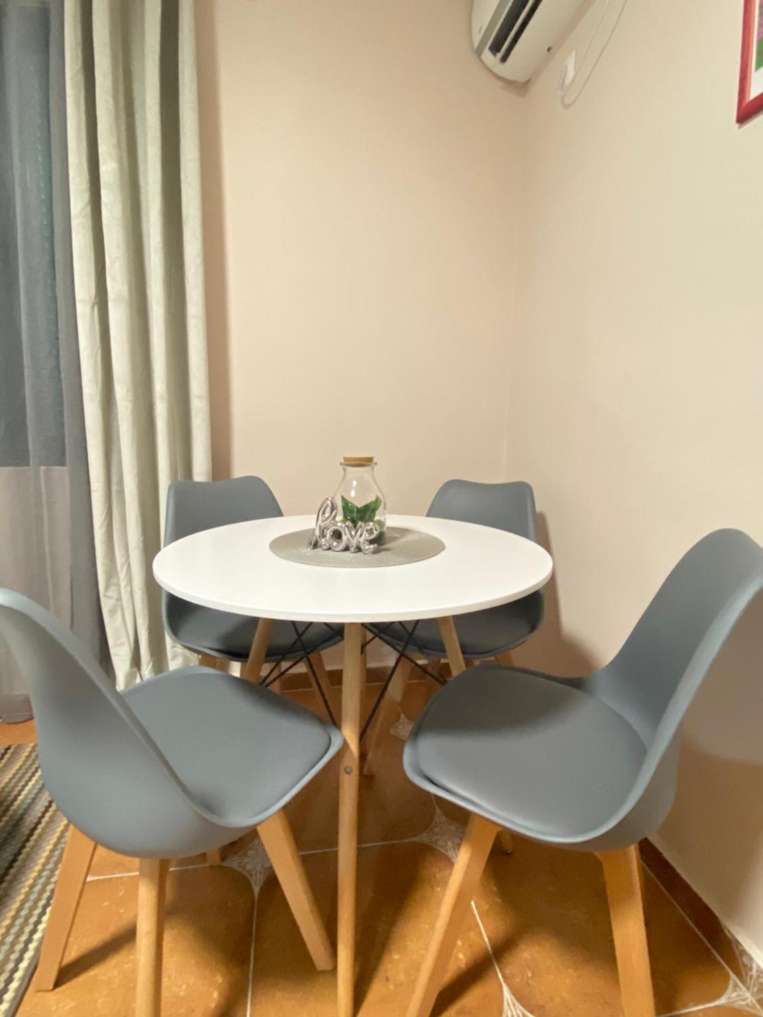 Aquata Apartments Τίβατ Δωμάτιο φωτογραφία